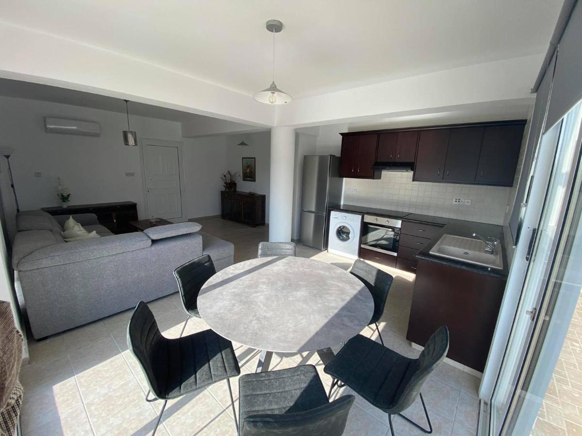Cosy Apartment In Kato Paphos With Pool Access 外观 照片